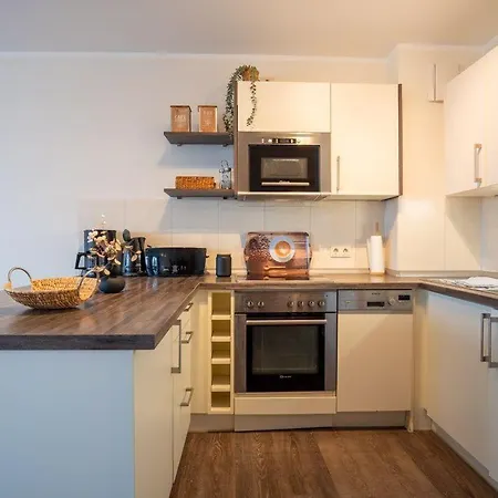 Haus-ostseeapartments-am-fehmarnsund-wohnung-24-suedstrandblick